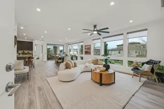 Photo #2: 41124474 Listing