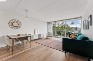 Browse active condo listings in KELTON COURT