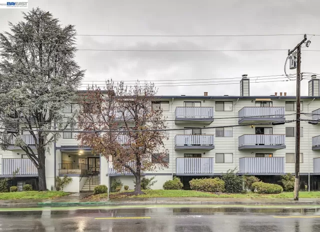 MLS: 41124610 Condo For Sale