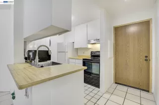 Photo #1: 41124610 Listing 