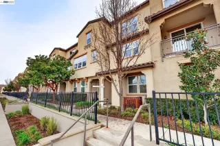 Photo #2: 41124611 Listing