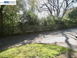 Photo #5: 41124617 Listing 