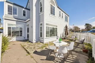 Photo #2: 41124642 Listing