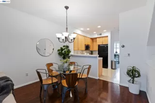 Photo #4: 41124648 Listing