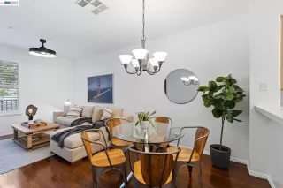 Photo #5: 41124648 Listing