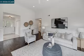 Photo #5: 41124755 Listing