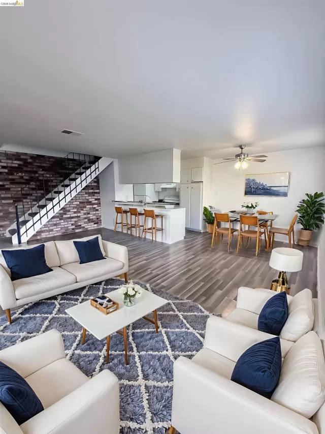 MLS: 41124769 Condo For Sale