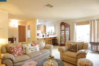 Photo #2: 41124770 Listing 