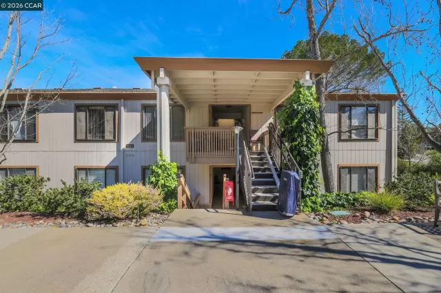 MLS: 41124771 Condo For Sale