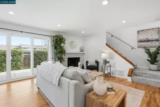 Photo #5: 41124786 Listing