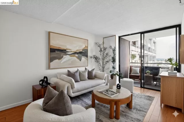 MLS: 41124789 Condo For Sale