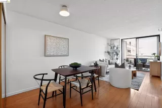 Photo #5: 41124789 Listing 