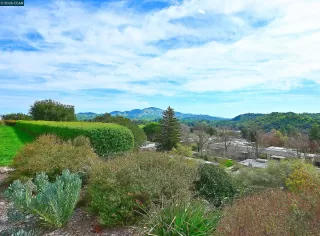 Photo #4: 41124869 Listing