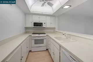 Photo #4: 41124922 Listing 