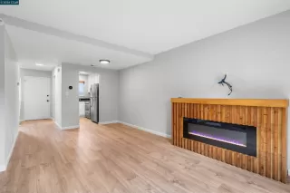 Photo #5: 41124933 Listing