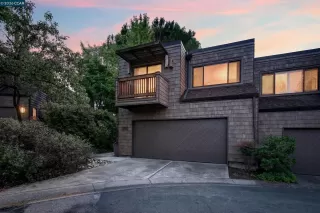 More Details about MLS # 41125052 : 1975 FAIR RIDGE CT