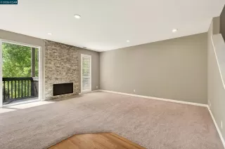 Photo #6: 41125052 Listing