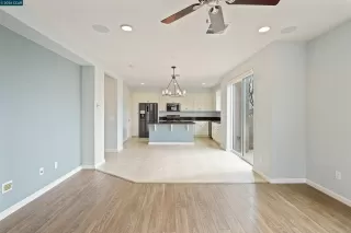 Photo #5: 41125063 Listing 