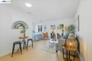 Photo #1: 41125106 Listing