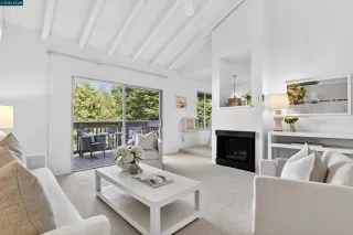 Photo #5: 41125135 Listing