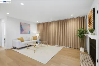 Photo #6: 41125175 Listing