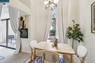 Photo #6: 41125180 Listing