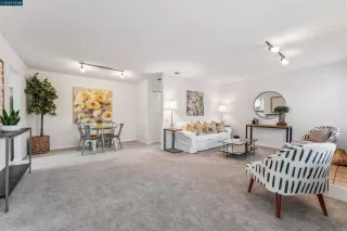 Photo #6: 41125223 Listing