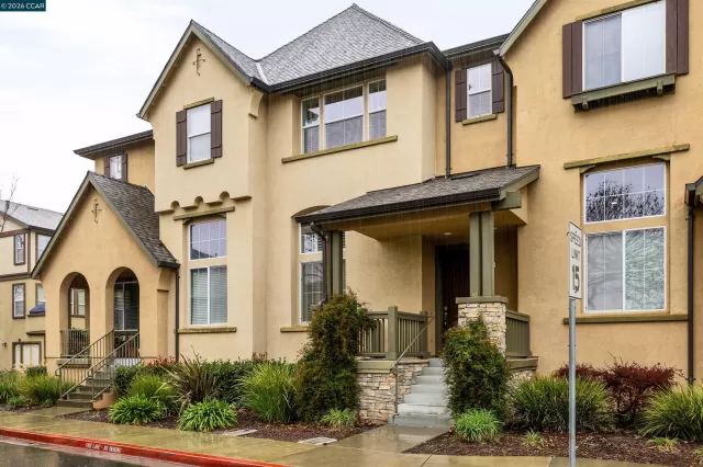 MLS: 41125376 Condo For Sale