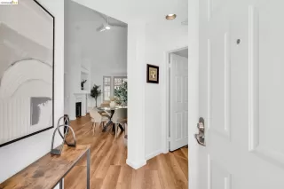 Photo #1: 41125400 Listing