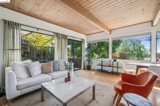 Photo #5: 41125481 Listing 