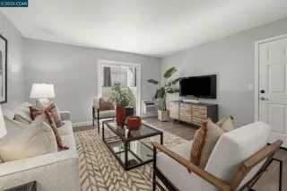 Photo #4: 41125512 Listing 