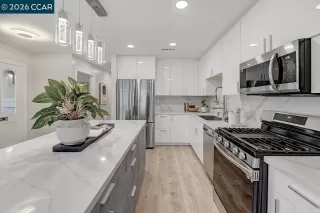 Photo #2: 41125529 Listing 