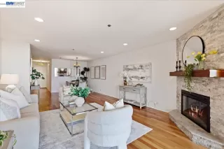 Photo #2: 41125535 Listing 