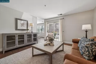 Photo #2: 41125552 Listing