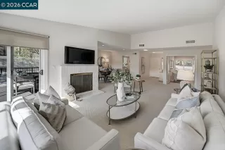 Photo #5: 41125568 Listing