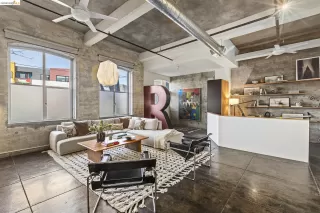 Photo #5: 41125579 Listing