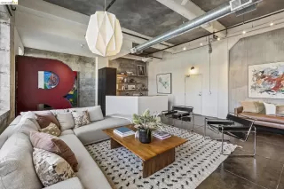 Photo #6: 41125579 Listing