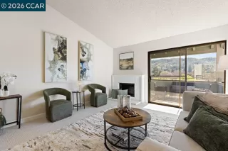 Photo #5: 41125583 Listing