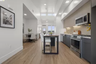 Photo #2: 41125594 Listing