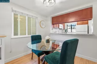 Photo #5: 41125595 Listing