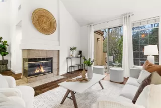 Photo #4: 41125662 Listing