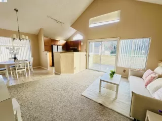 Photo #3: 41125696 Listing