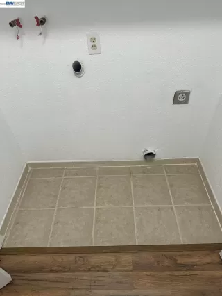 Photo #2: 41125715 Listing 