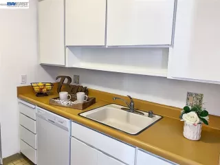 Photo #2: 41125860 Listing