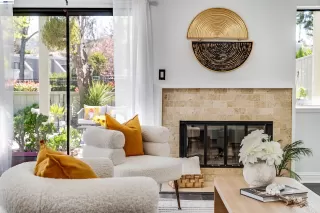 Browse active condo listings in STONERIDGE