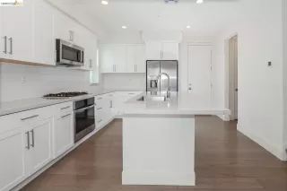 Photo #5: 41125889 Listing