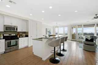 Photo #5: 41125890 Listing 