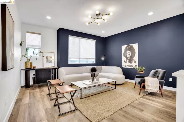 MLS: 41125899 Condo For Sale