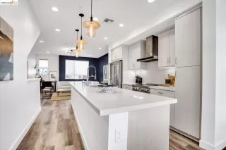 Photo #6: 41125899 Listing 