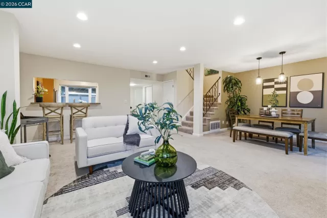 MLS: 41125908 Condo For Sale